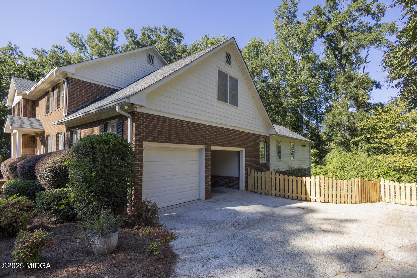 119 Tennyson Trail