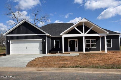 155 Village Circle Cochran GA 31014