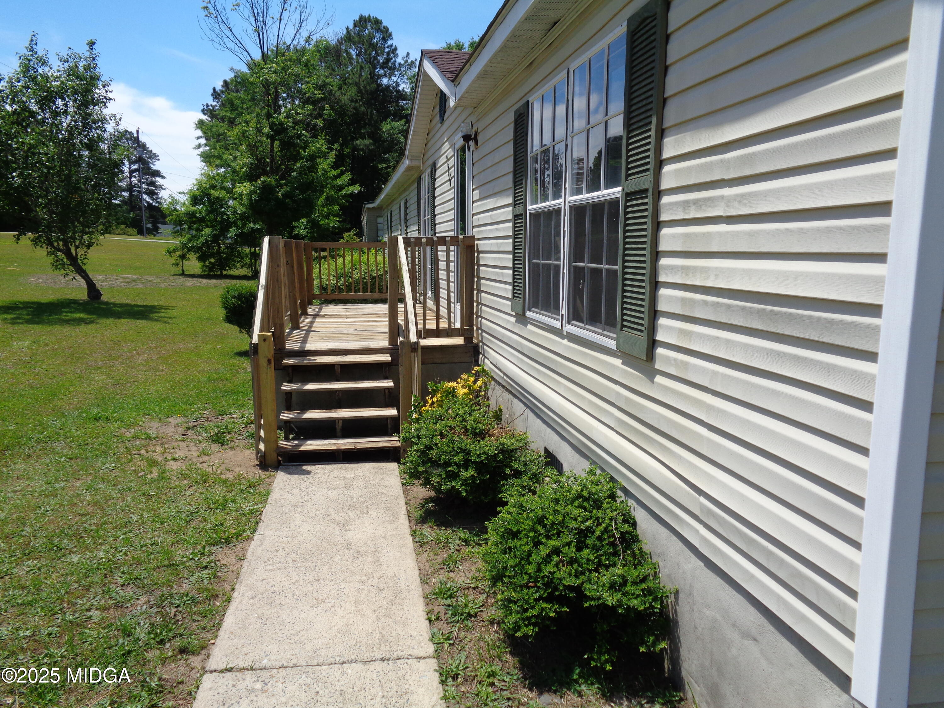 706 Chapman Road