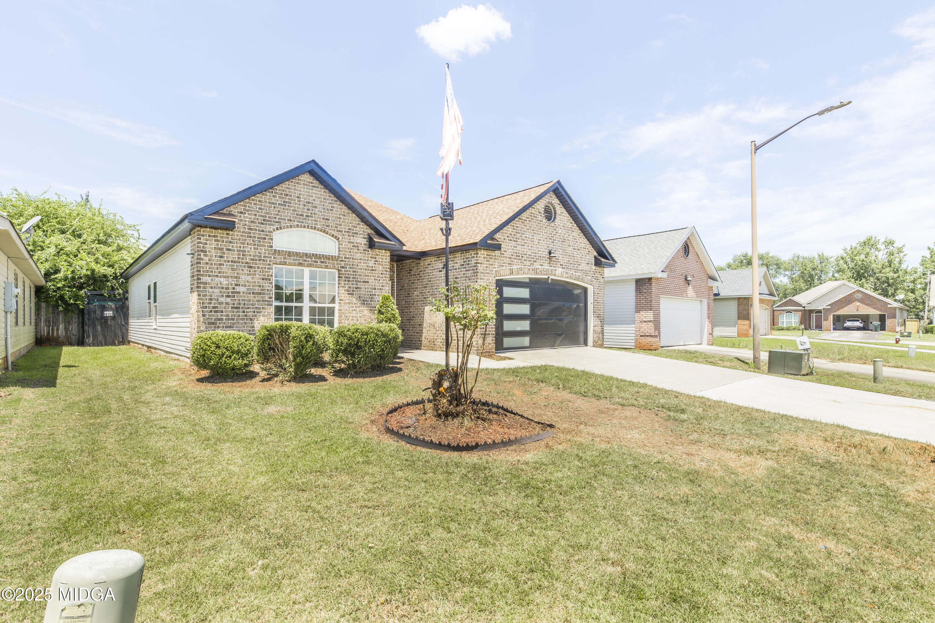 104 Crossing Pl Place