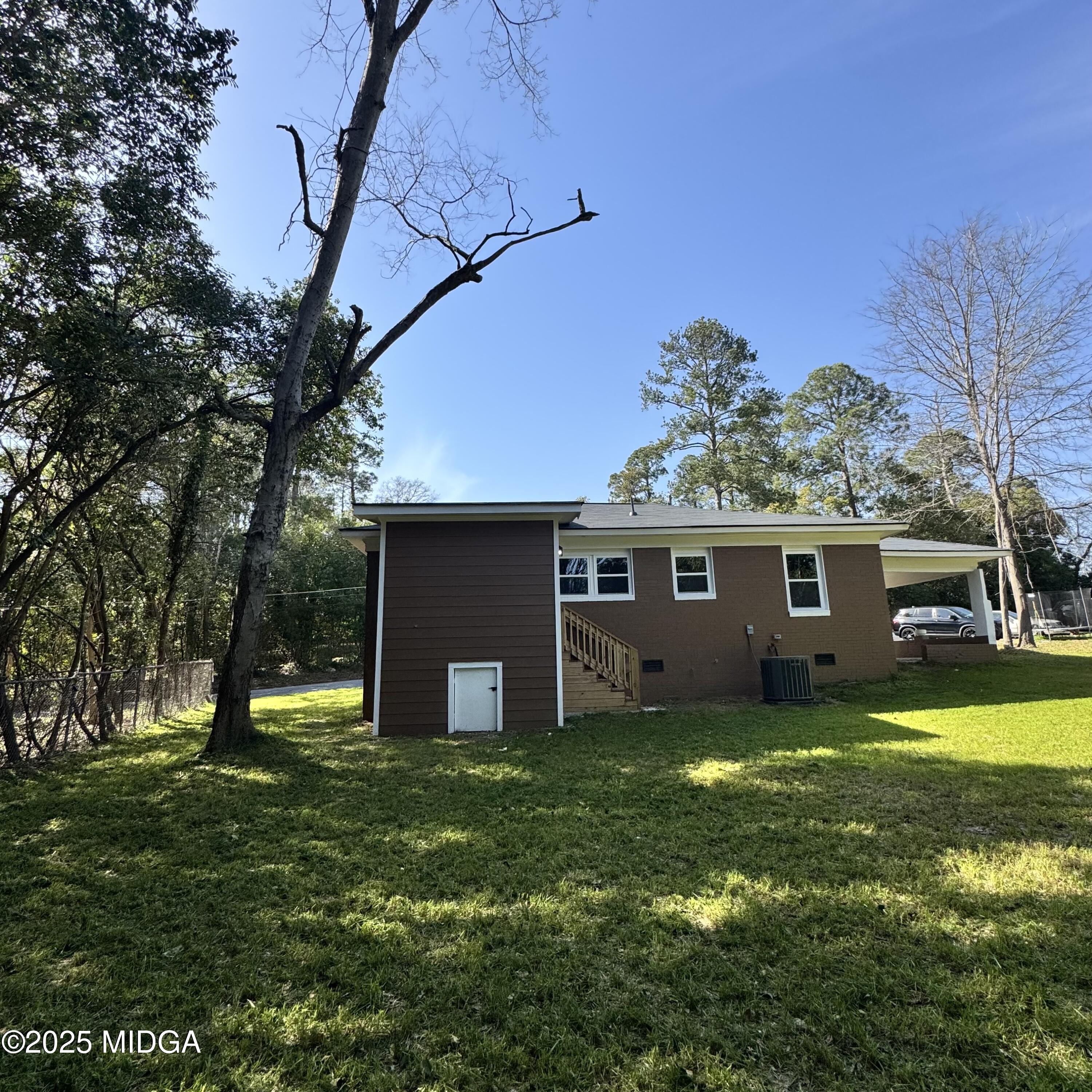1425 Walls Lane