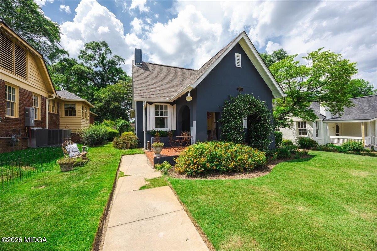 124 Desoto Place