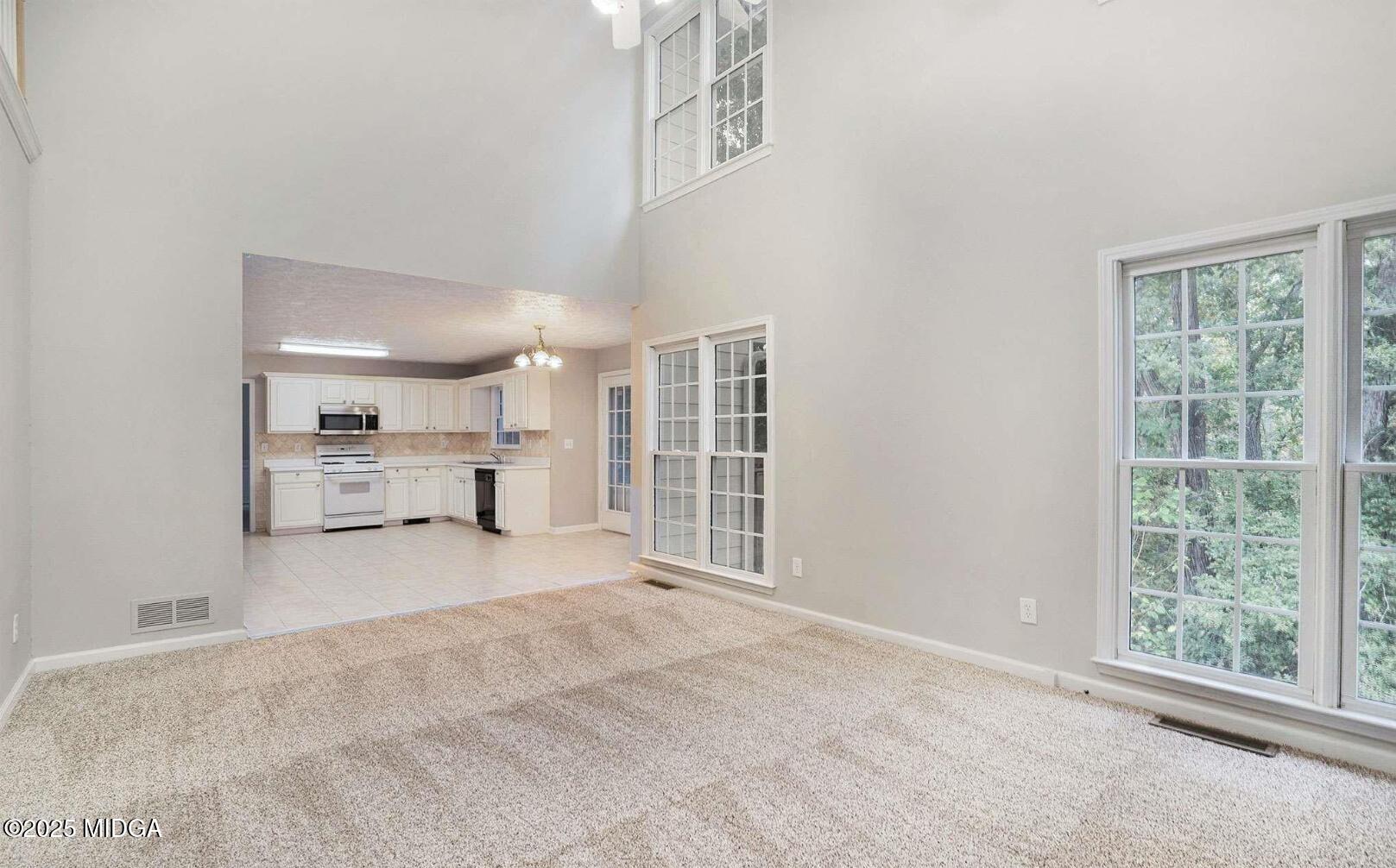 5523 Forest Drive