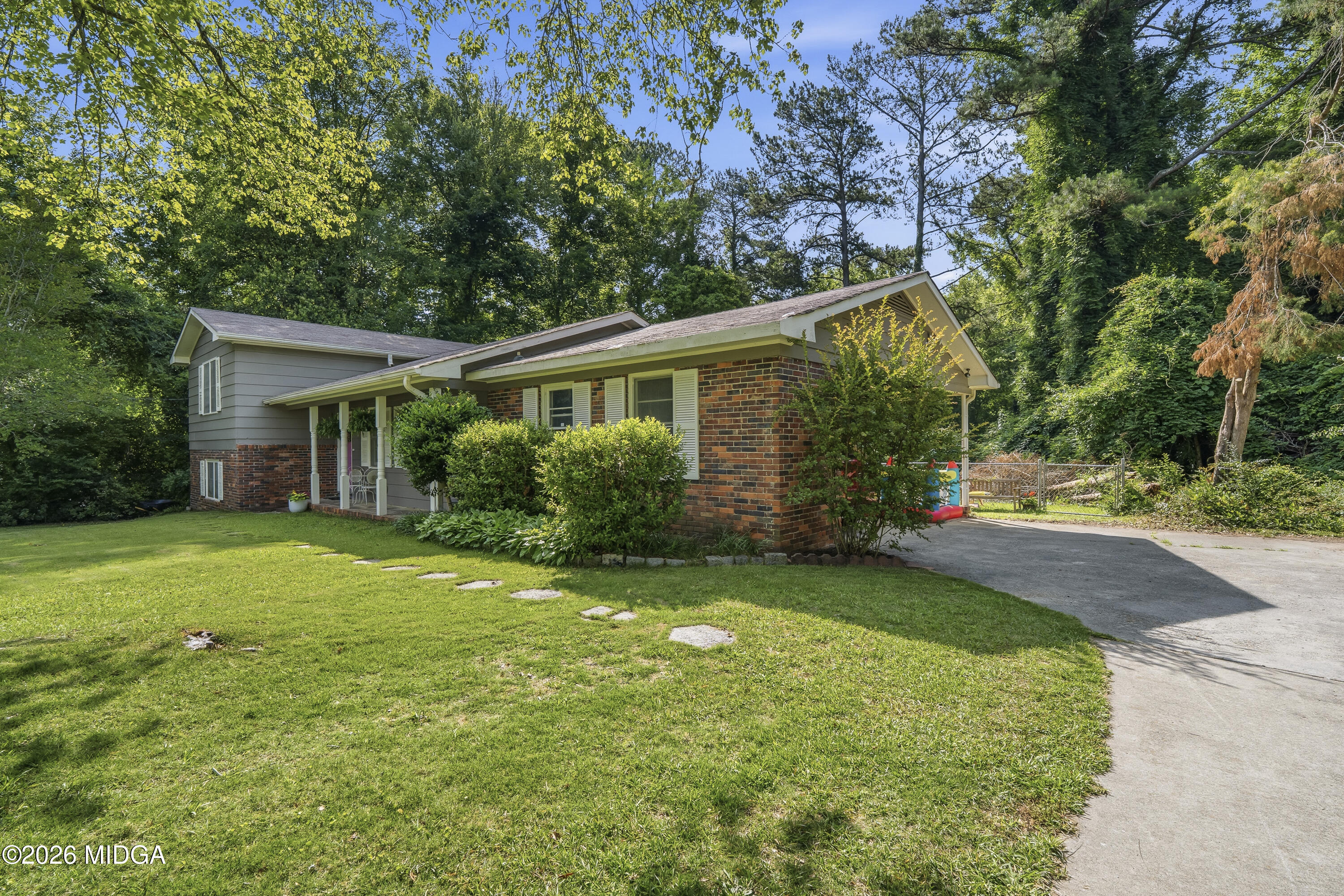 1179 Matthews Place