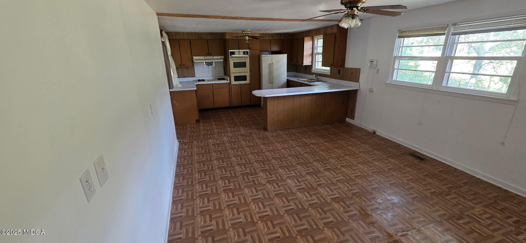 4401 Crystal Lake Drive