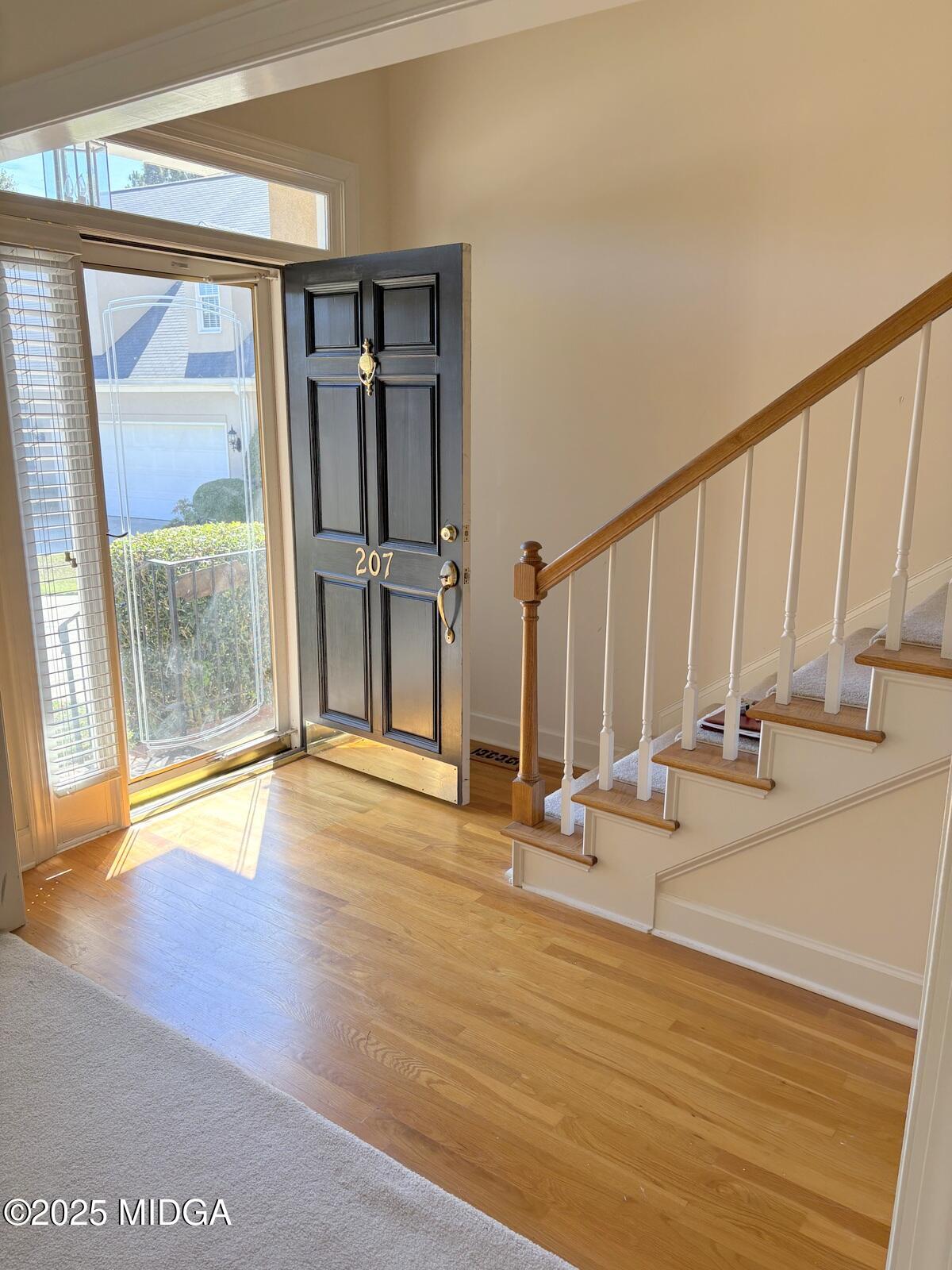 207 W Breckinridge