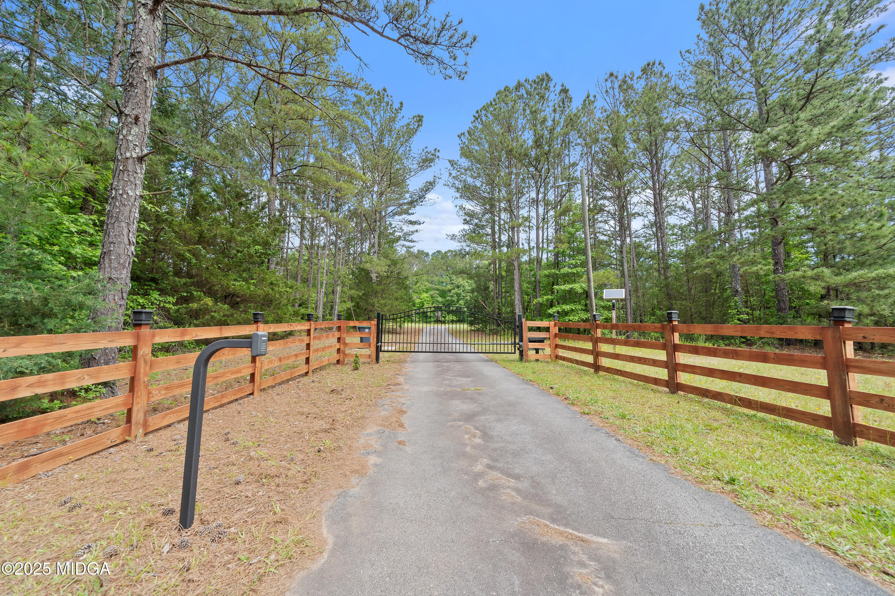 1627 Leguin Mill Road