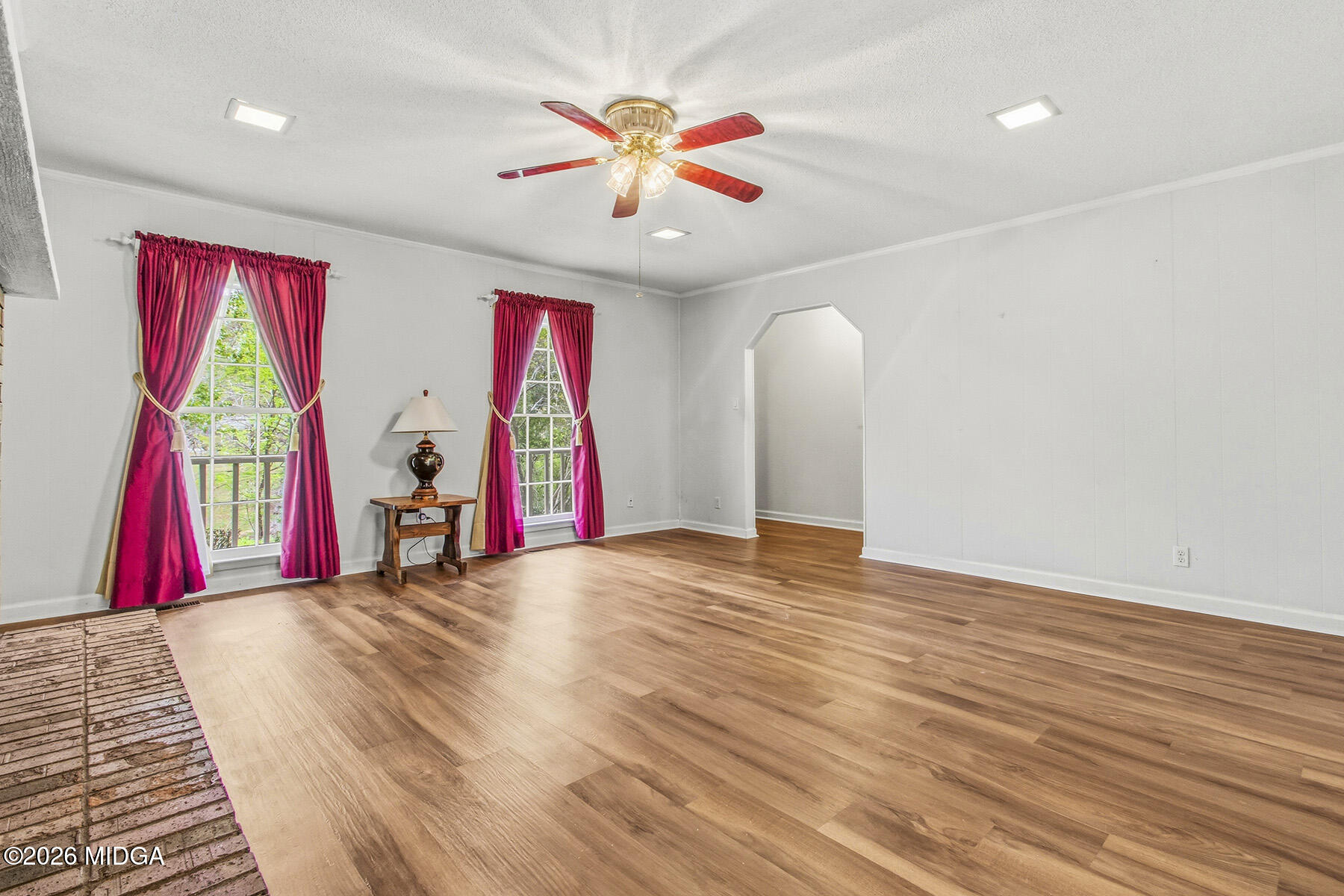 5354/5332 Janeru Circle