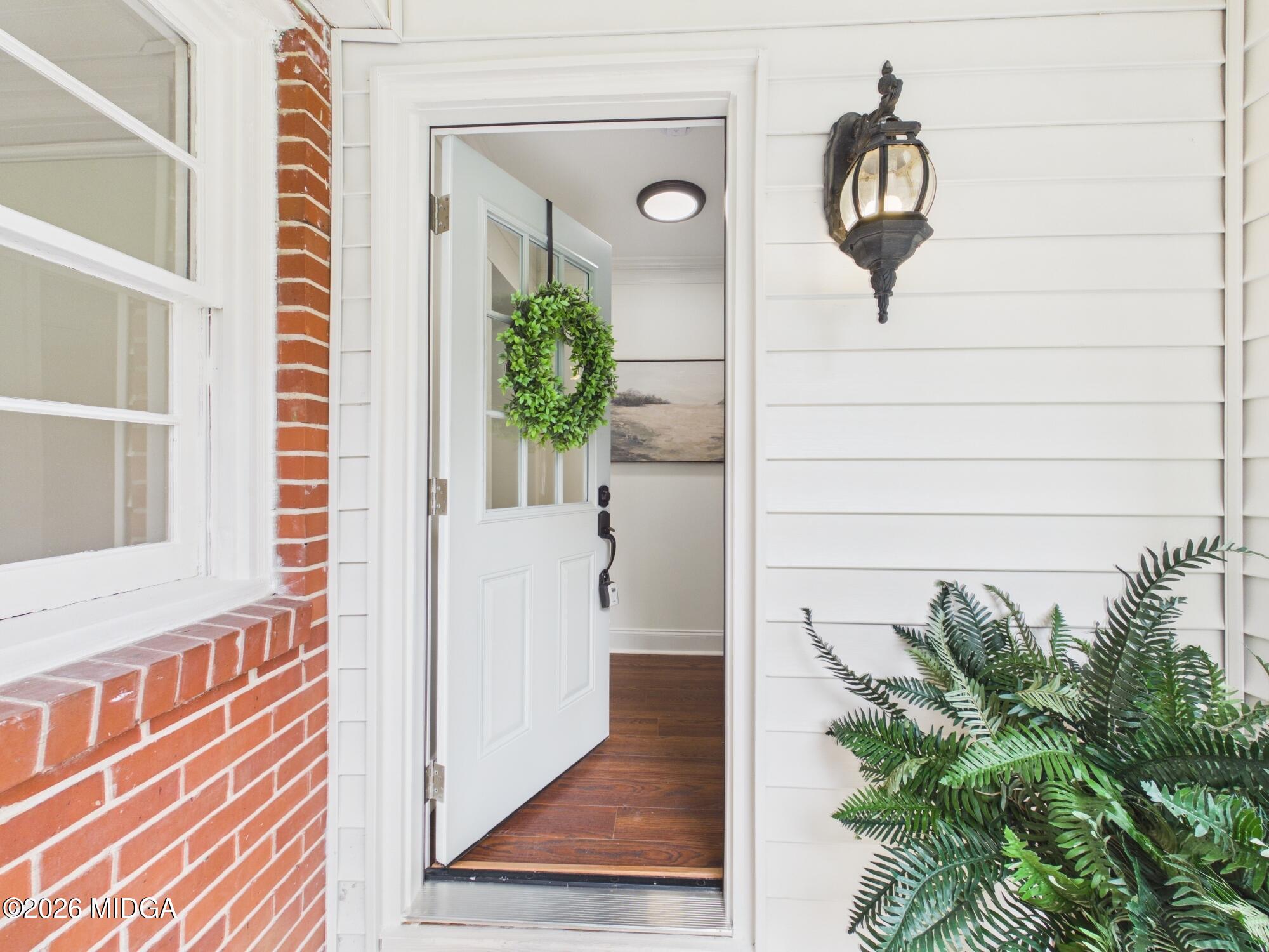 452 W Buford Road