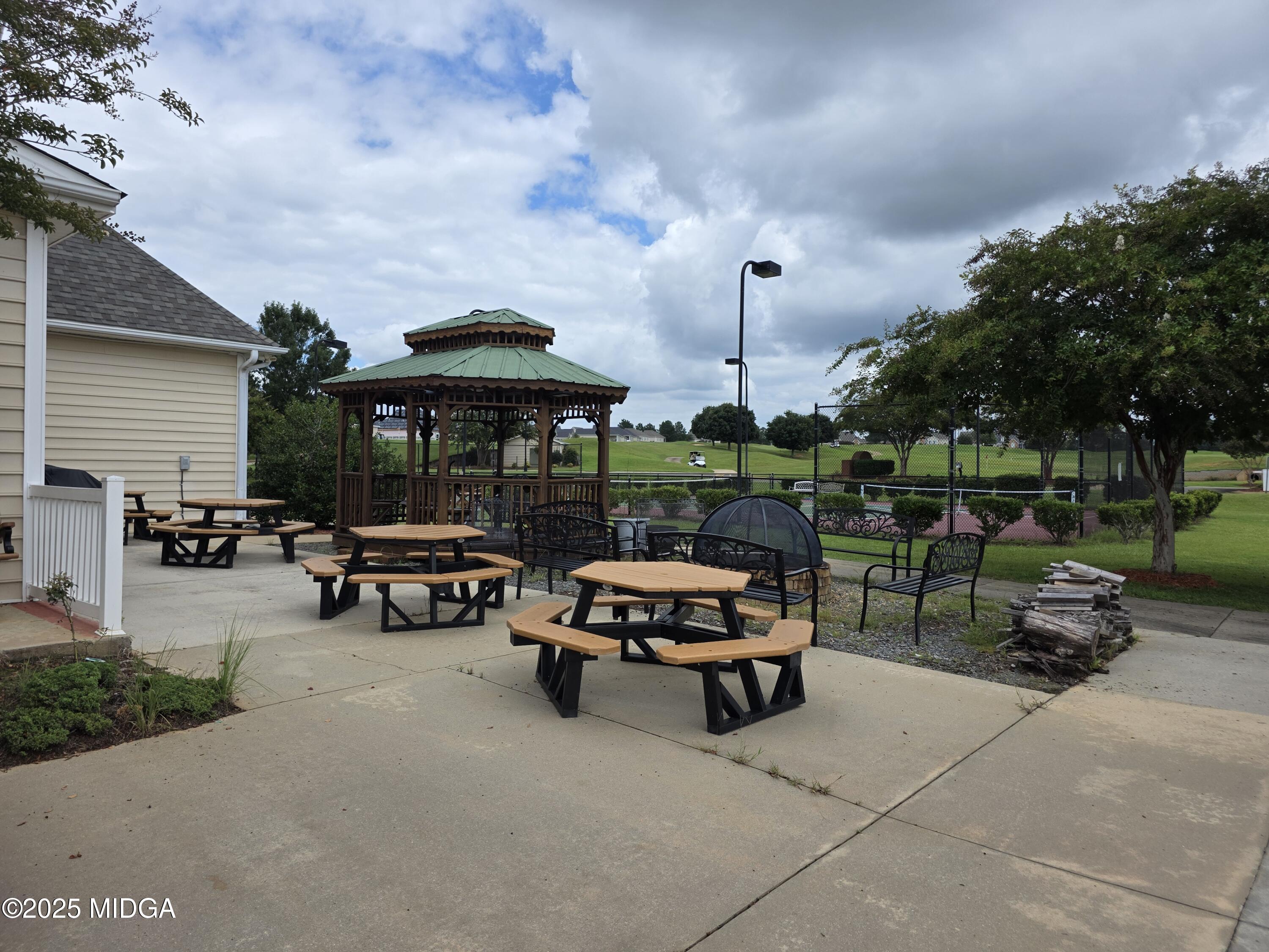 902 Quail Ridge Lane