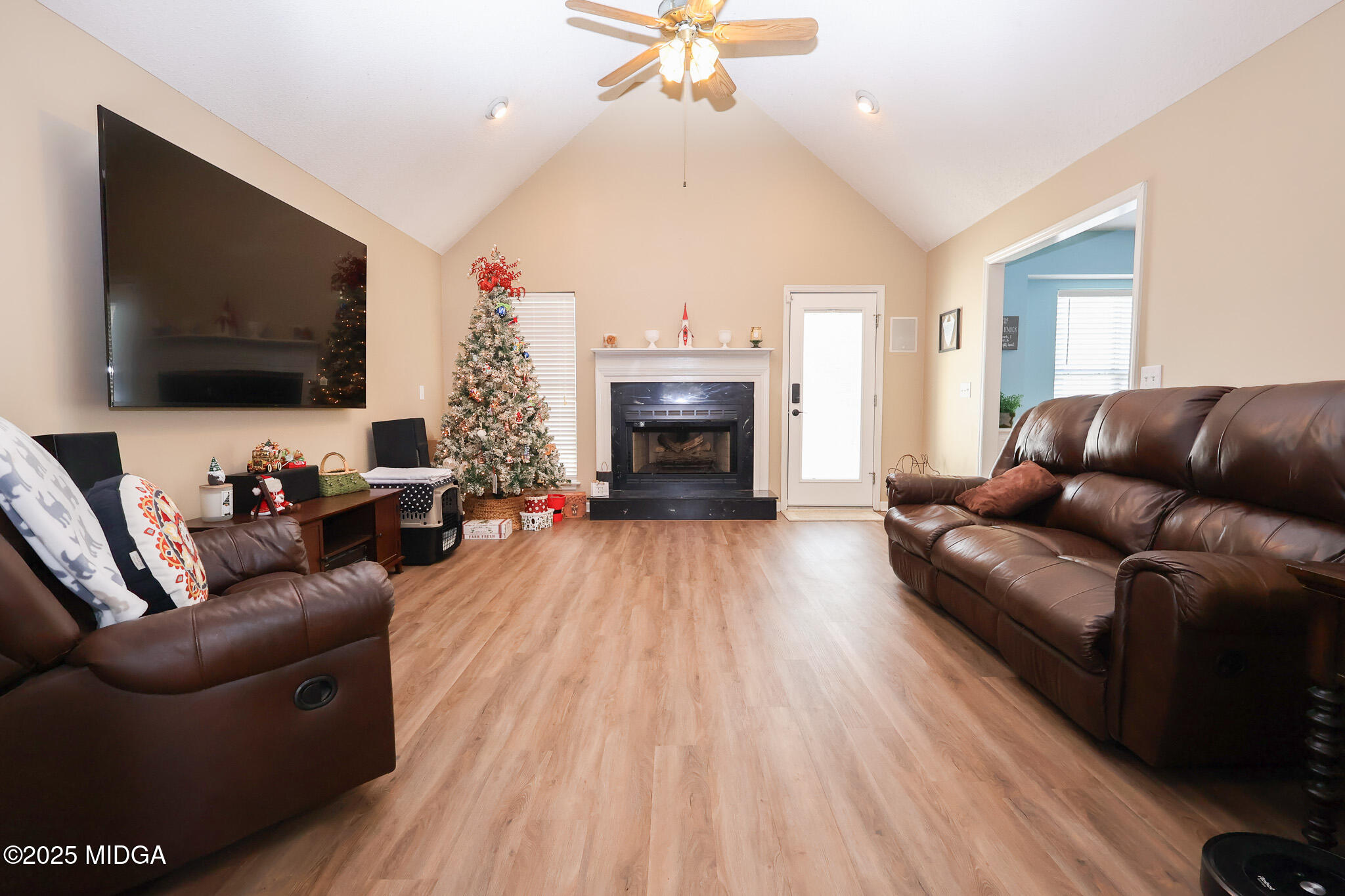 215 Stonefield Circle