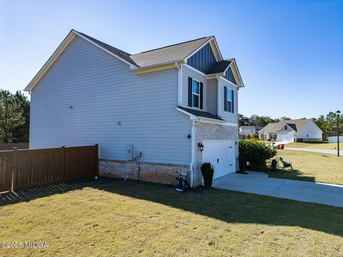 3294 Bridgewood Drive