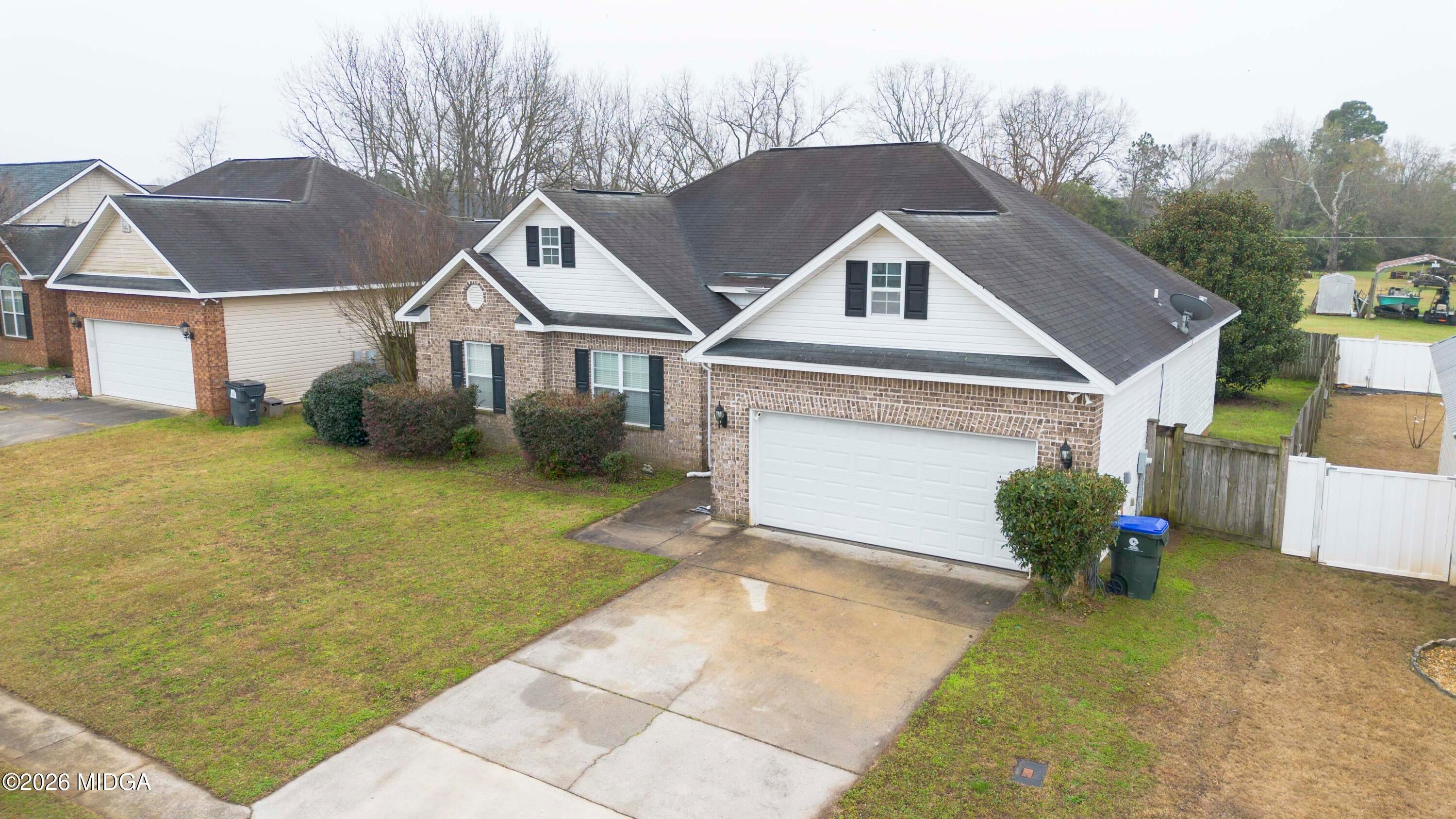 207 Broderick Circle