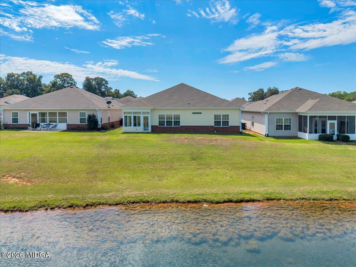 302 S Houston Springs Boulevard