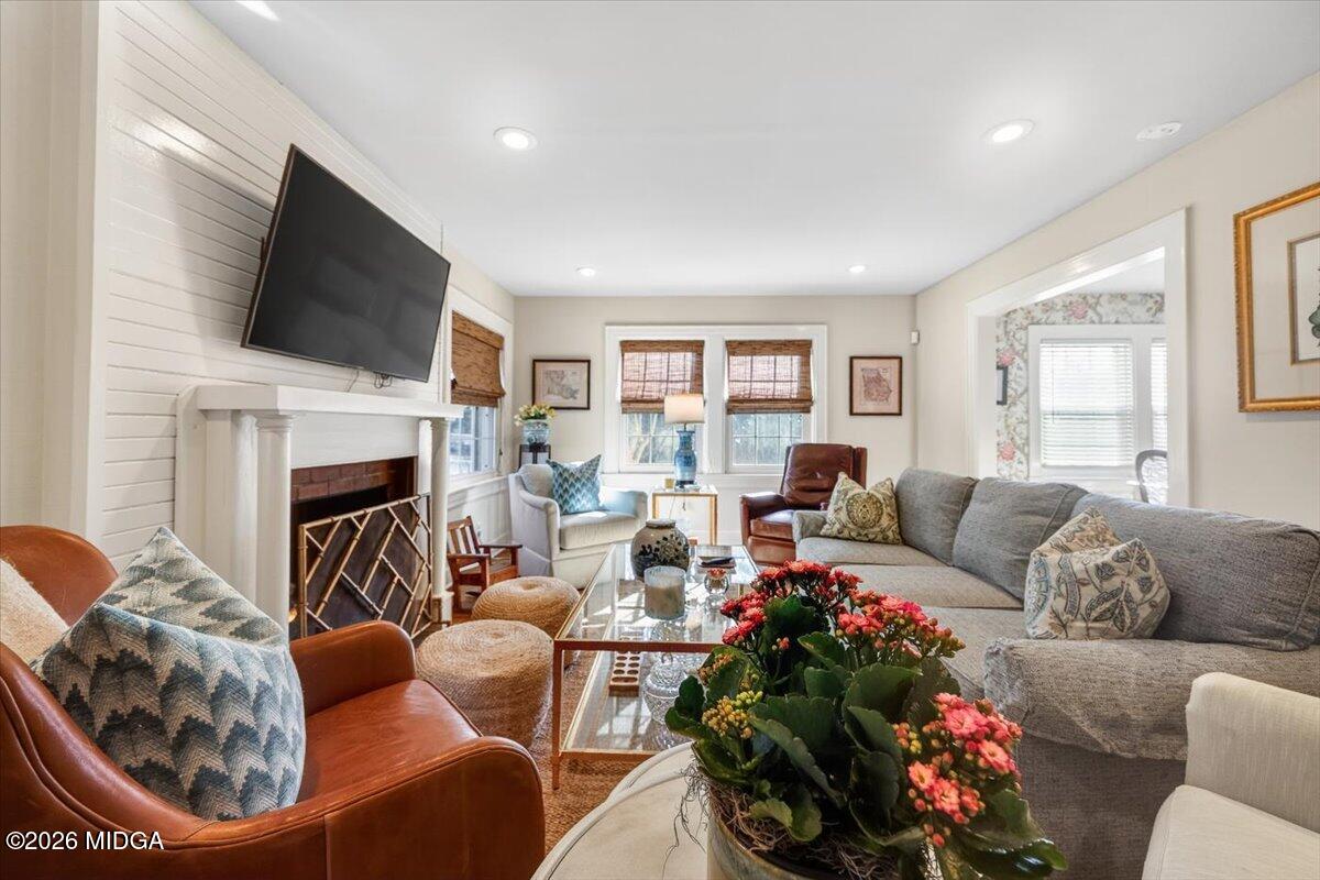 2620 Stanislaus Circle