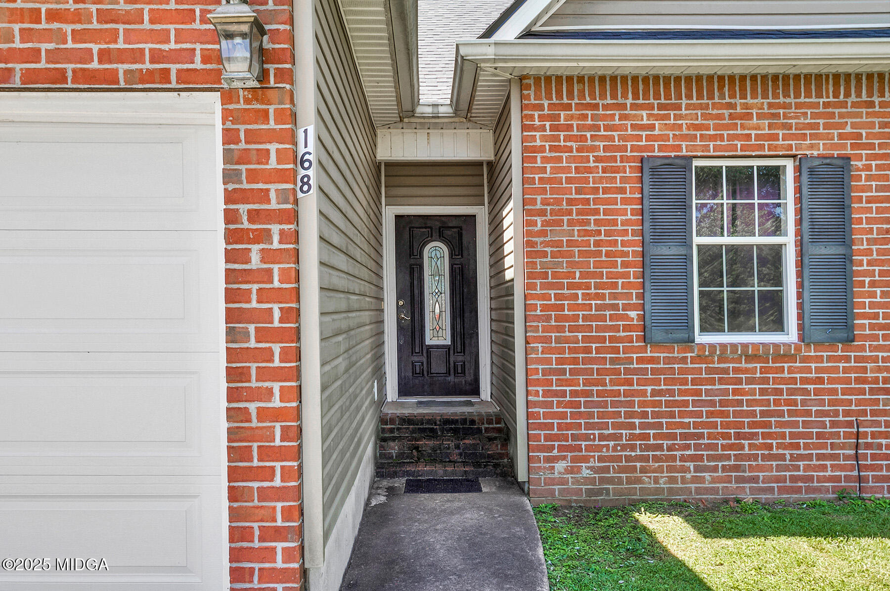 168 Stewart Drive NW