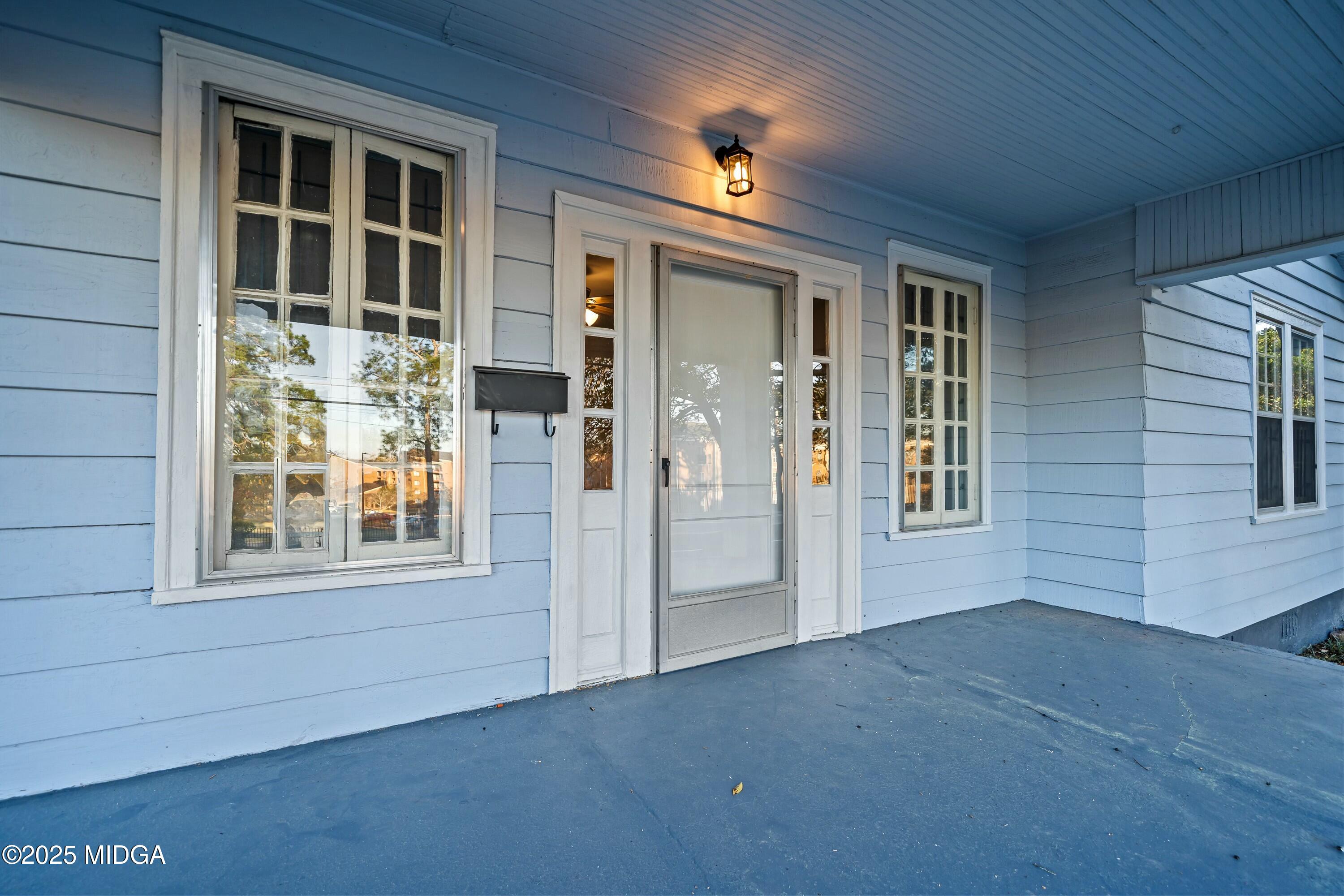 215 Pierce Avenue