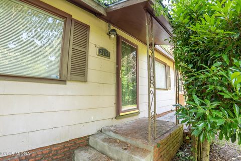 2750 Lakeshore Drive Macon GA 31217