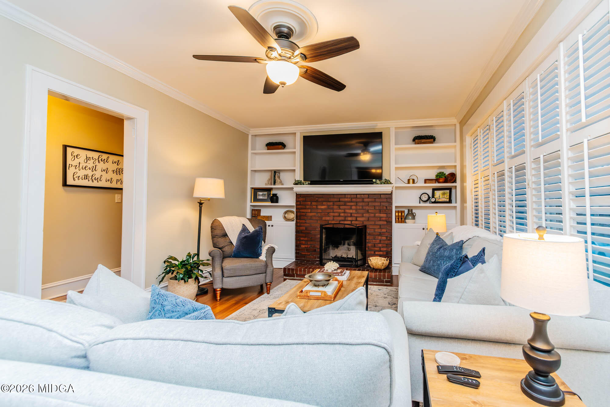 3215 Ingleside Avenue