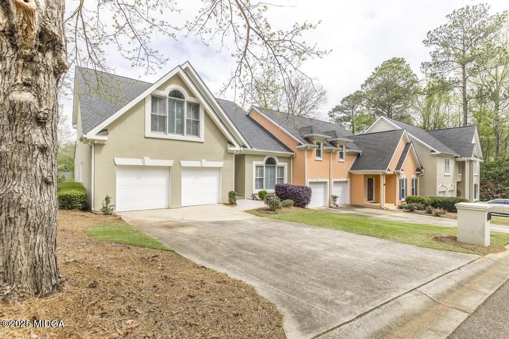 184 Hampton Way