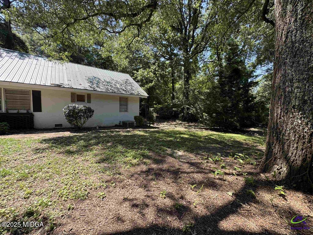 447 Hillside Lane