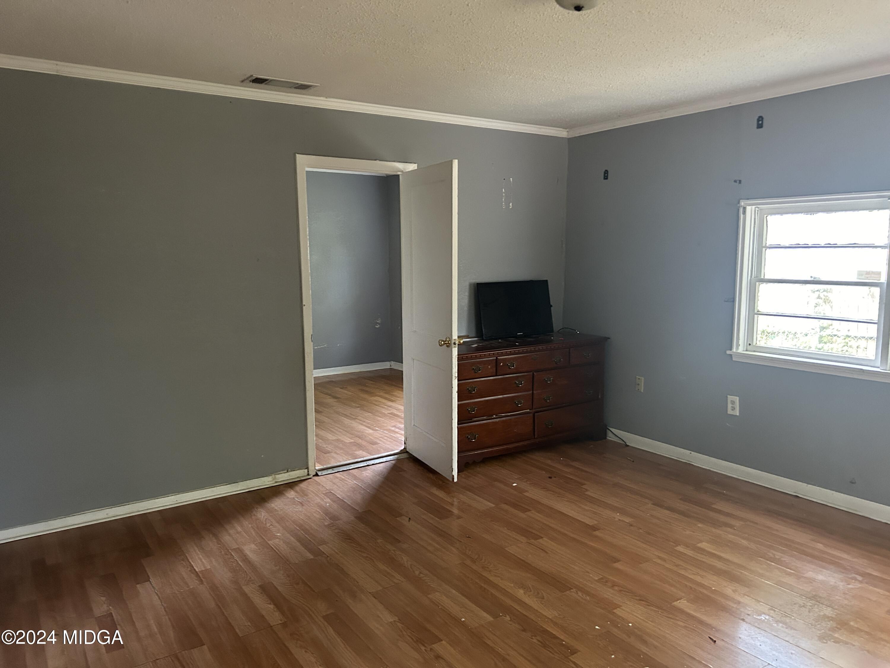 3873 Andrews Drive