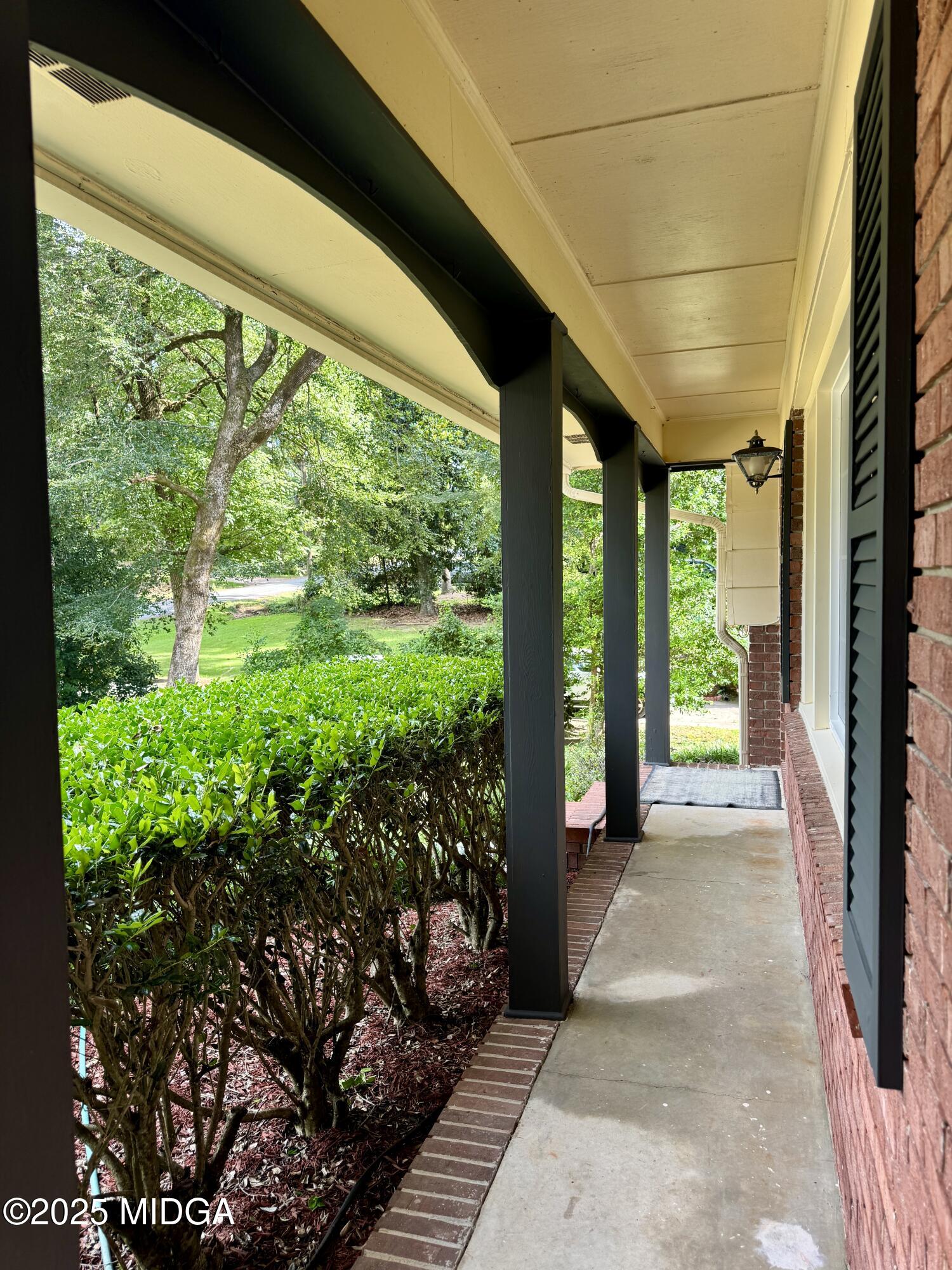 736 Valley Trail