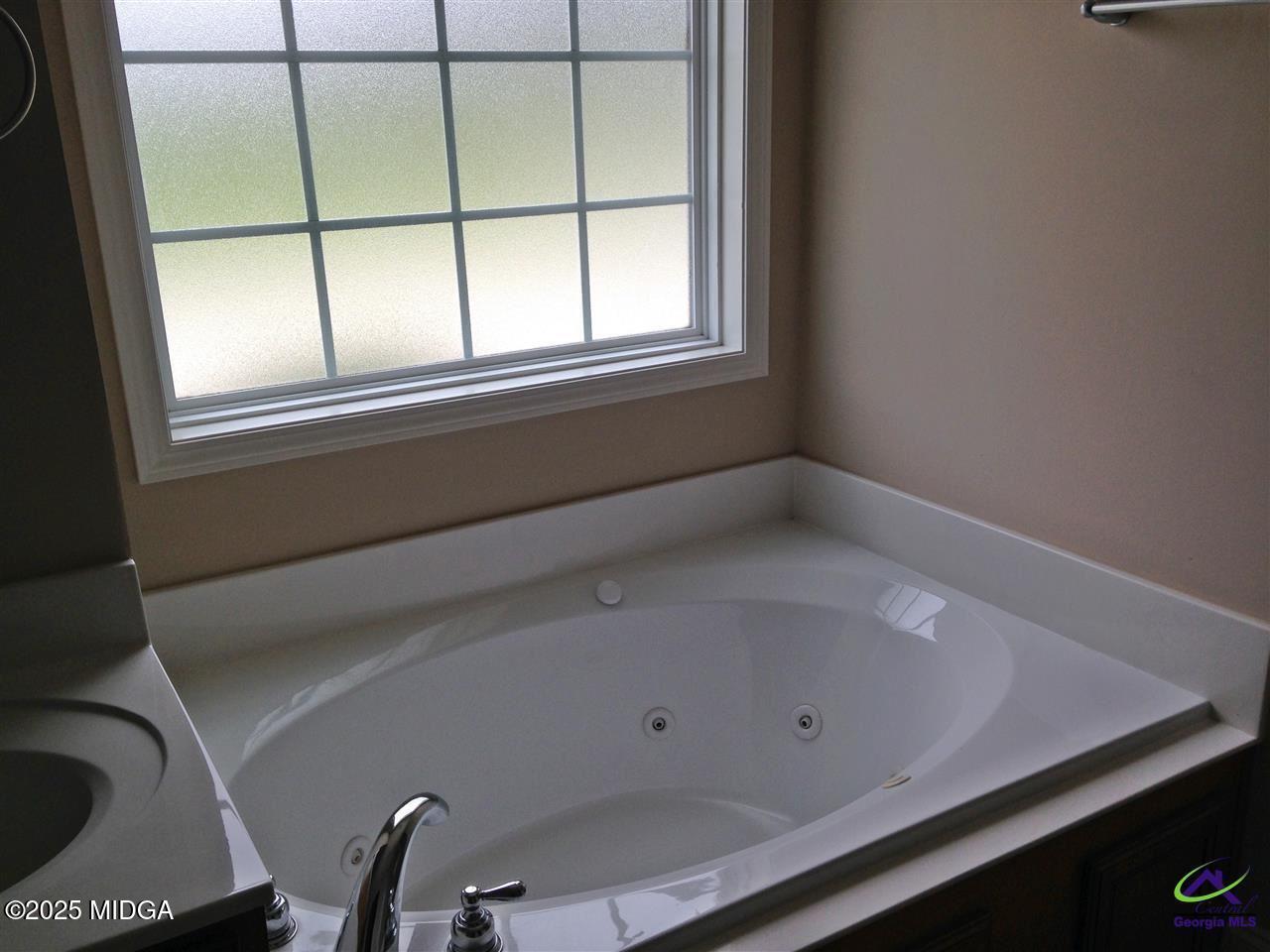 1022 Thistlewood Drive