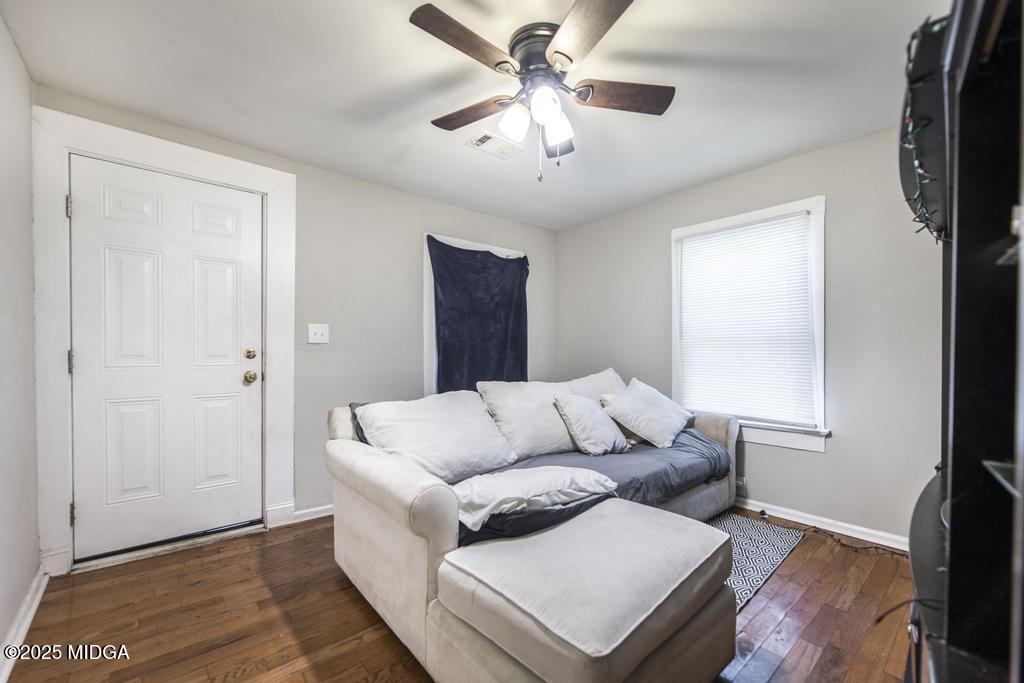 3242 evergreen Drive