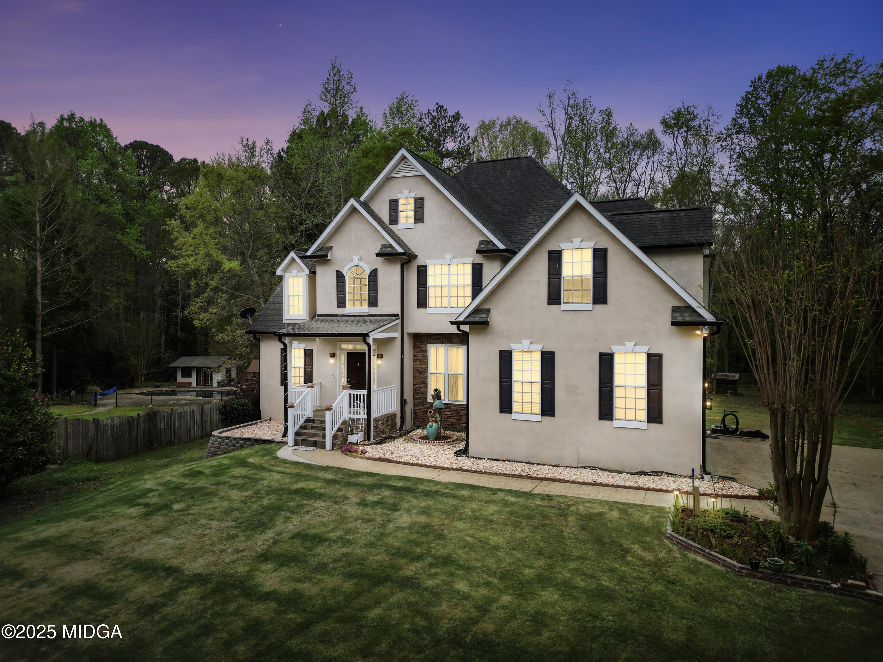 70 Barrington Farms Court