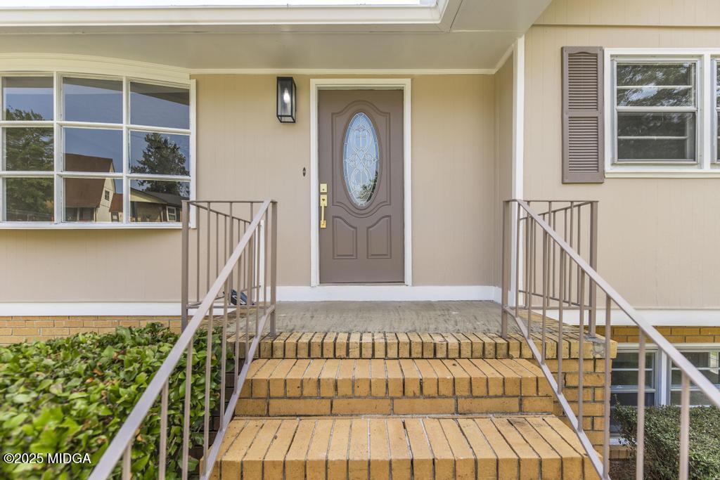 2235 Arrowwood Drive