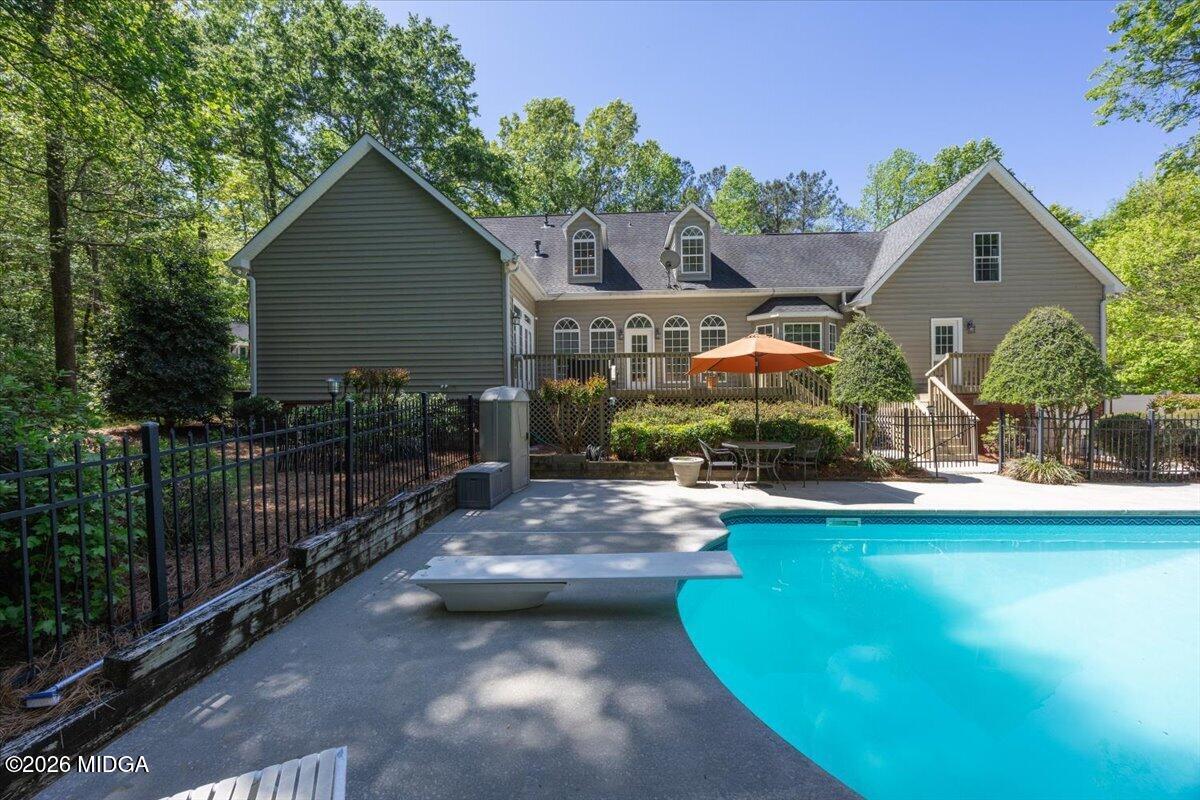 117 Island View Drive