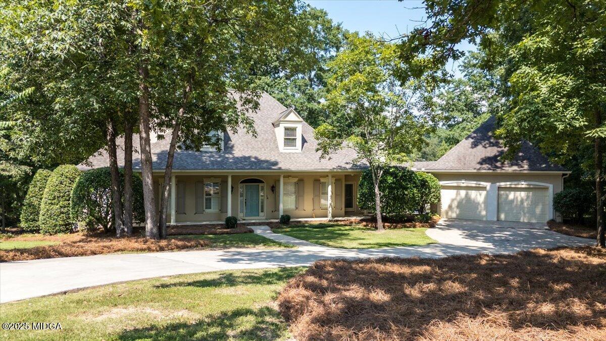 104 Lake Point Drive