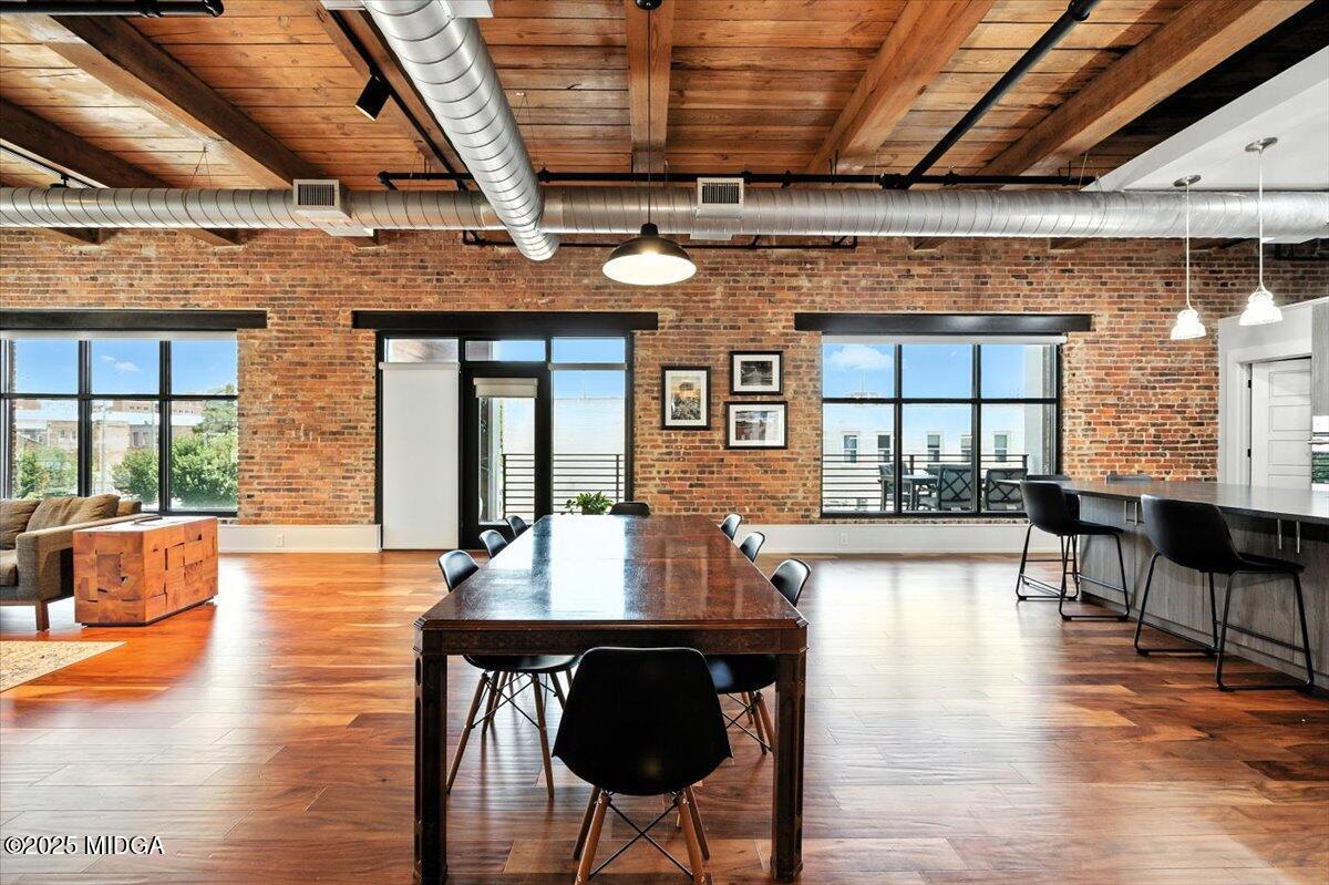 598 3Rd Street 2100