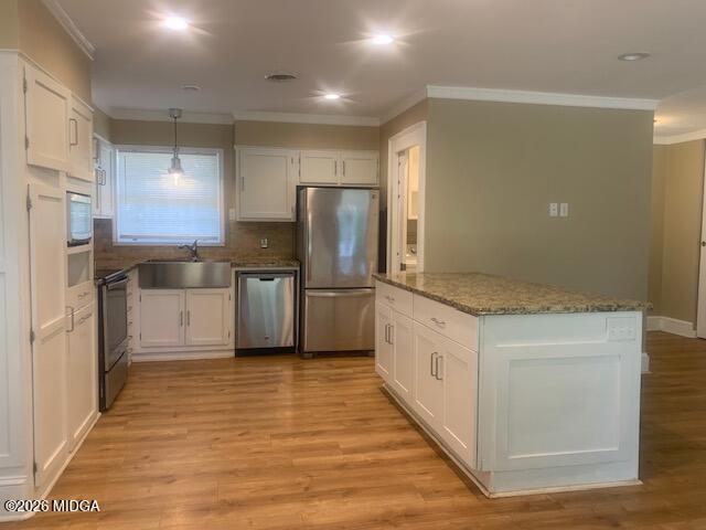 4650 Twin Oak Drive