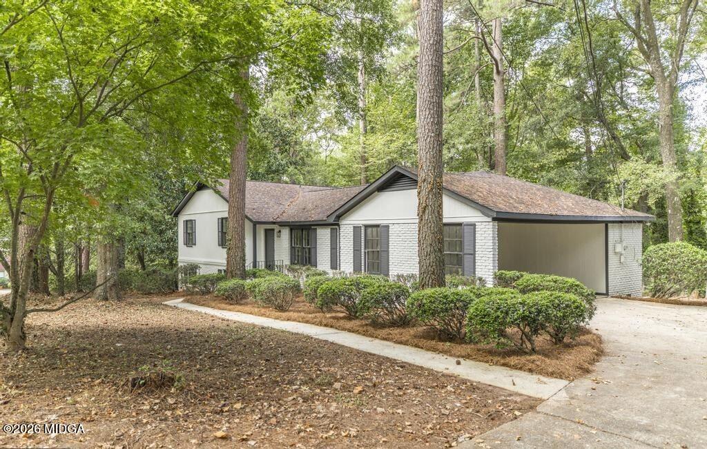 816 Wentworth Drive