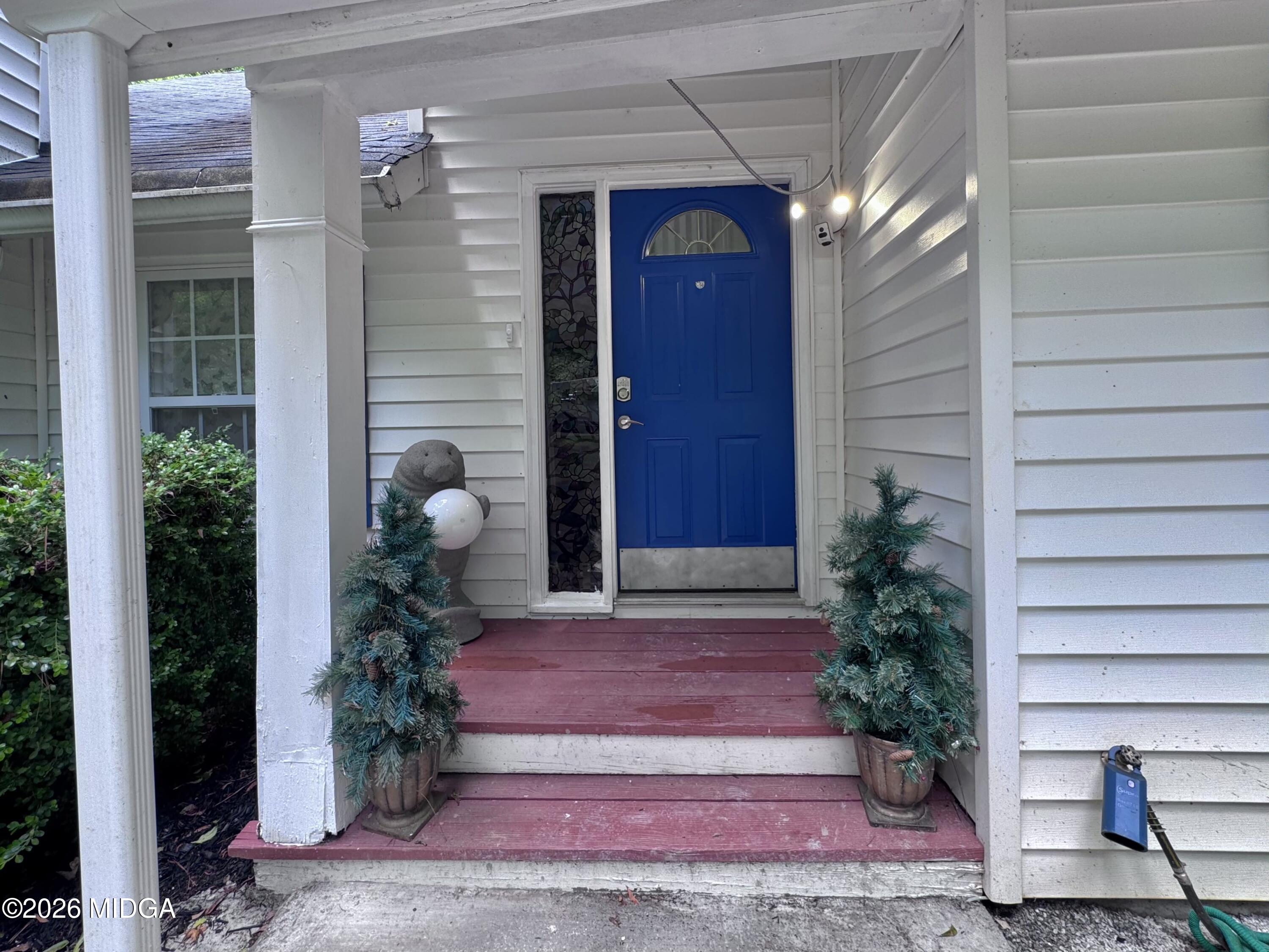 285 Edgewater Drive