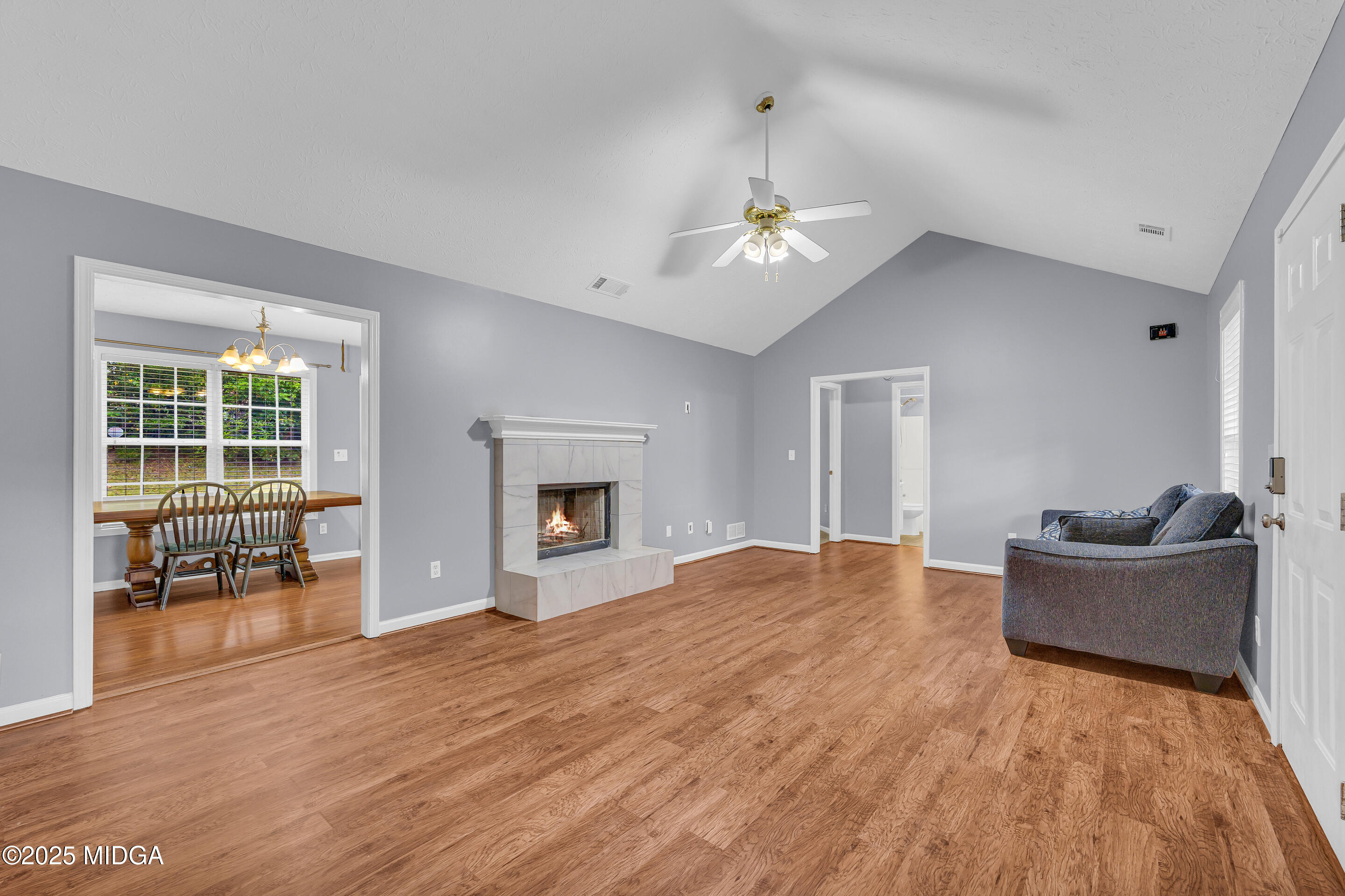 623 Oakwood Lane