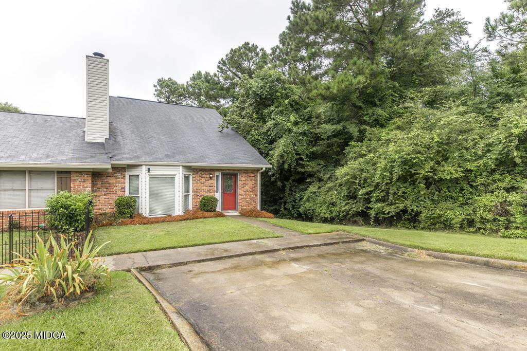 176 N Springs Court