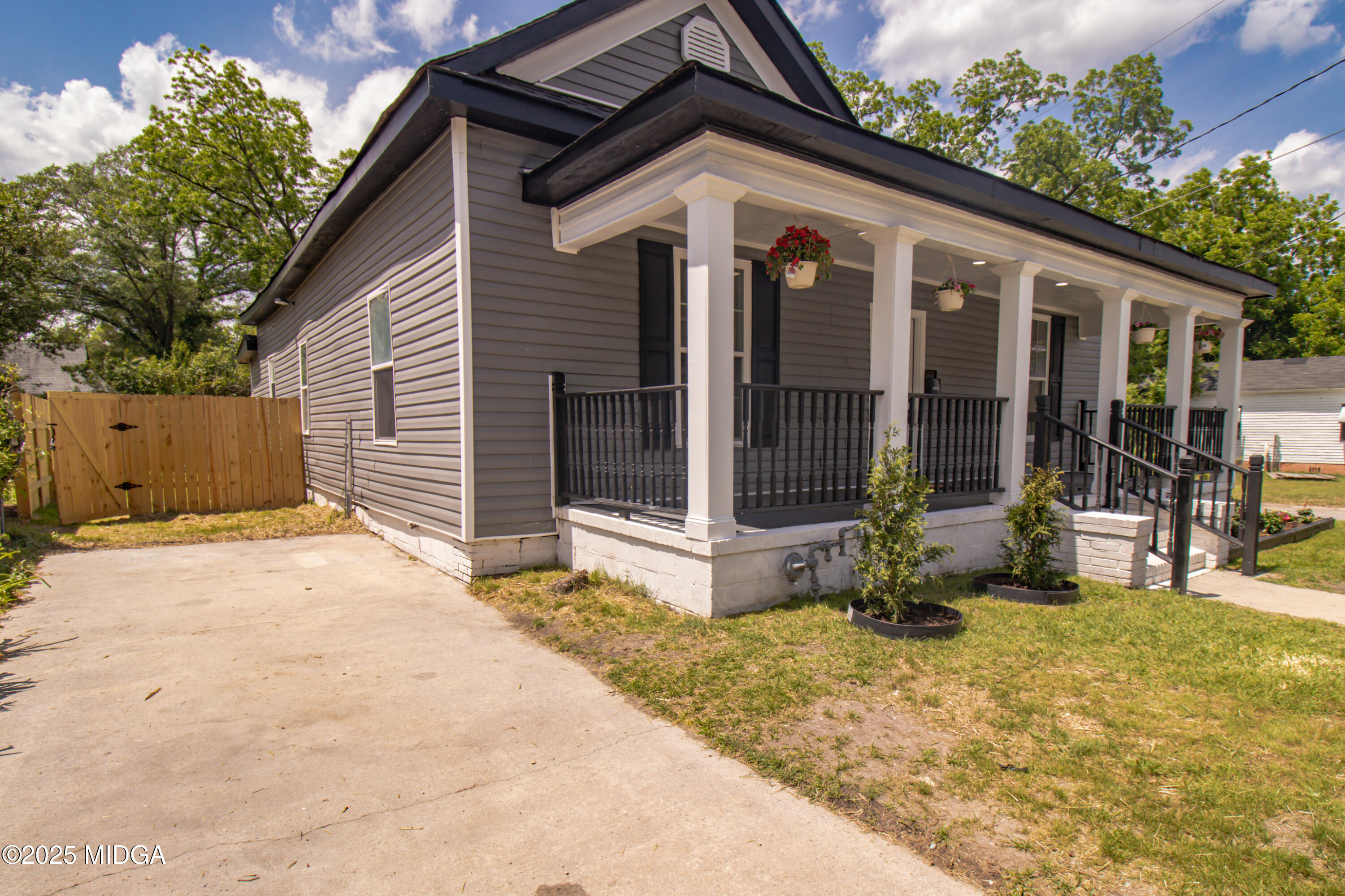 346 Grant Avenue