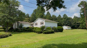 2777 Glen Echo Drive