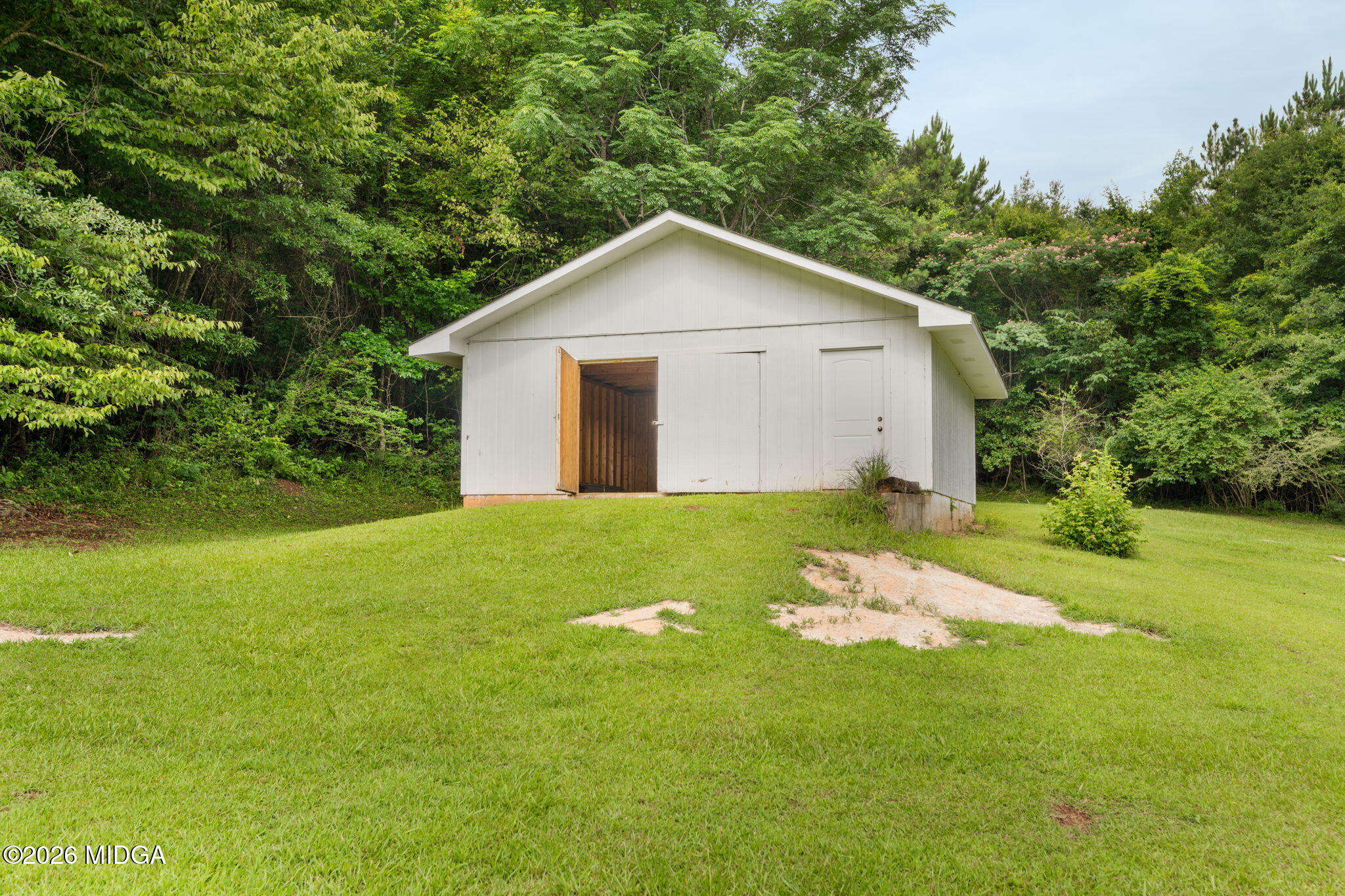 2777 Glen Echo Drive