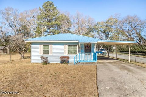 205 Georgia Avenue Fort Valley GA 31030