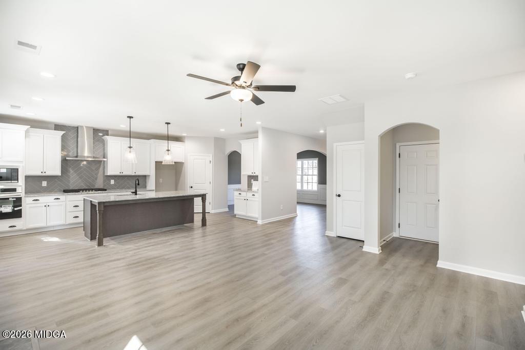 241 Meadows Lane 199