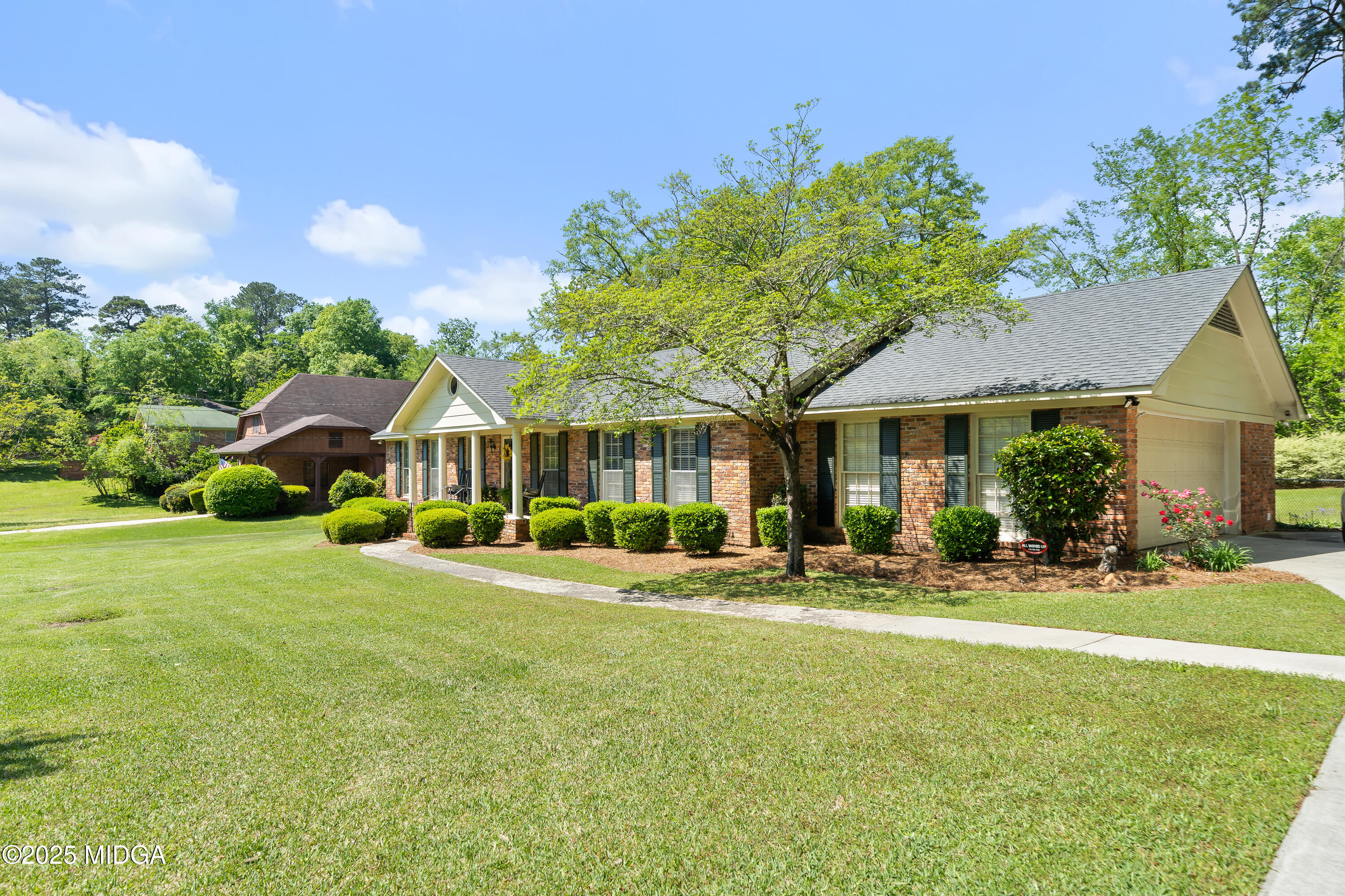 4625 Glenwood Drive