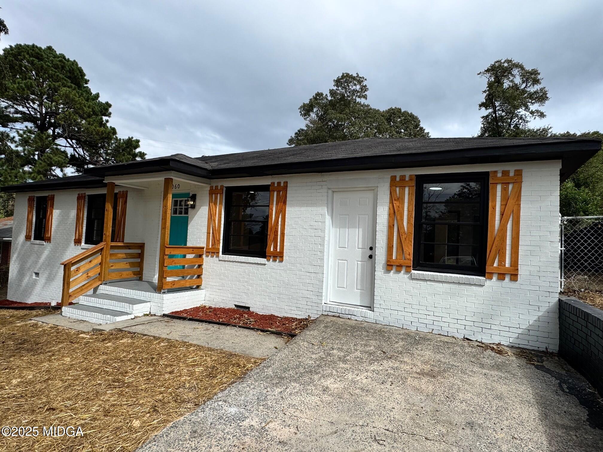 5060 Pinefield Drive