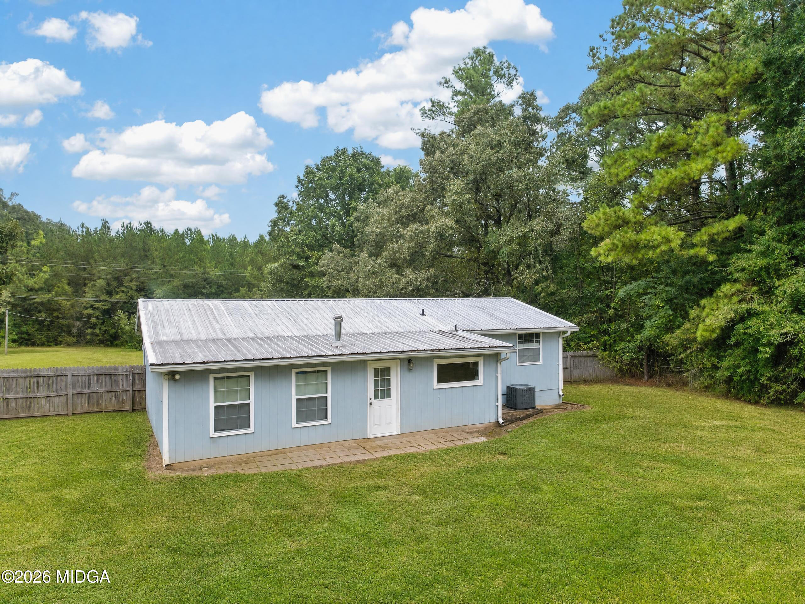 649 Twin Bridges Road SW