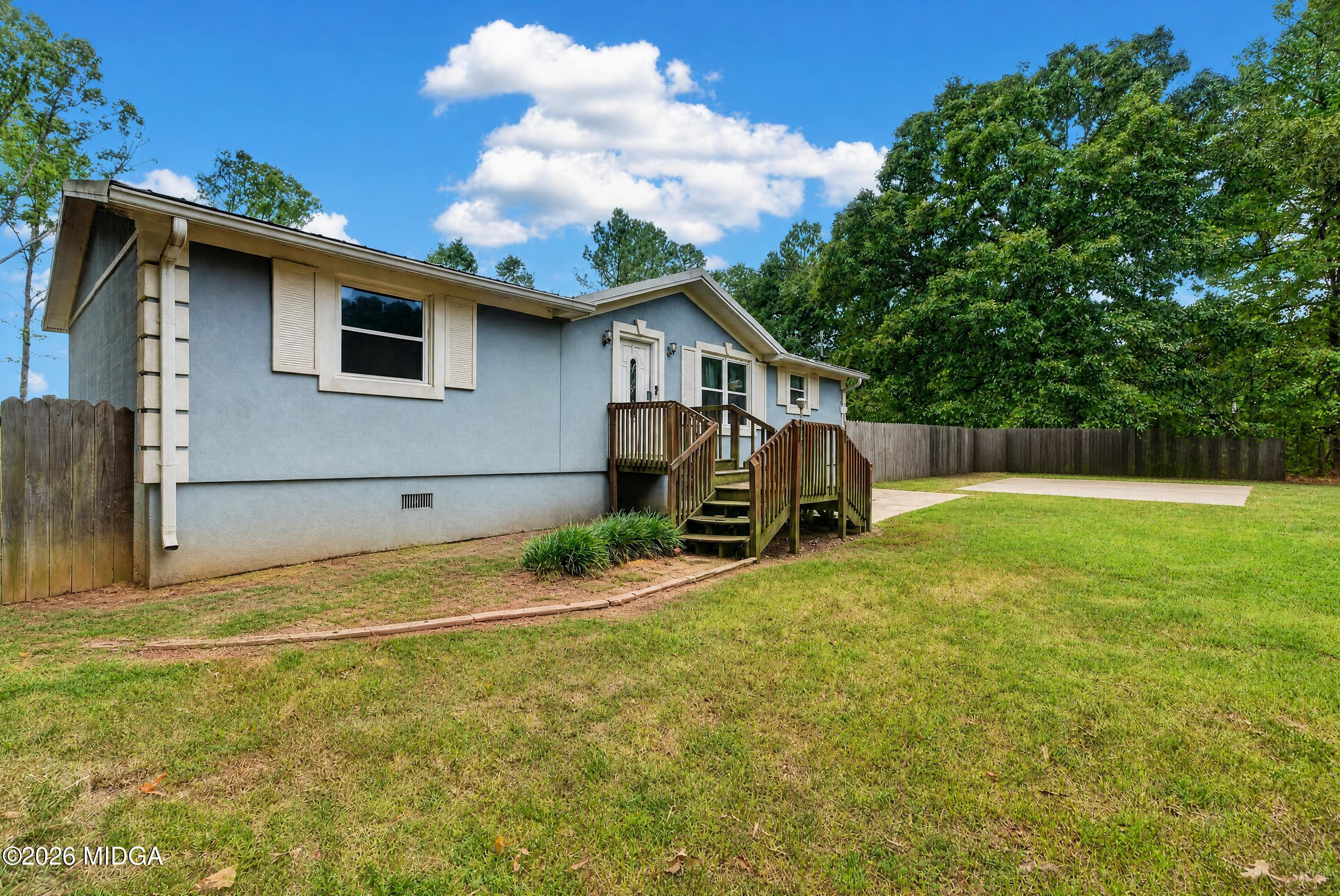 649 Twin Bridges Road SW