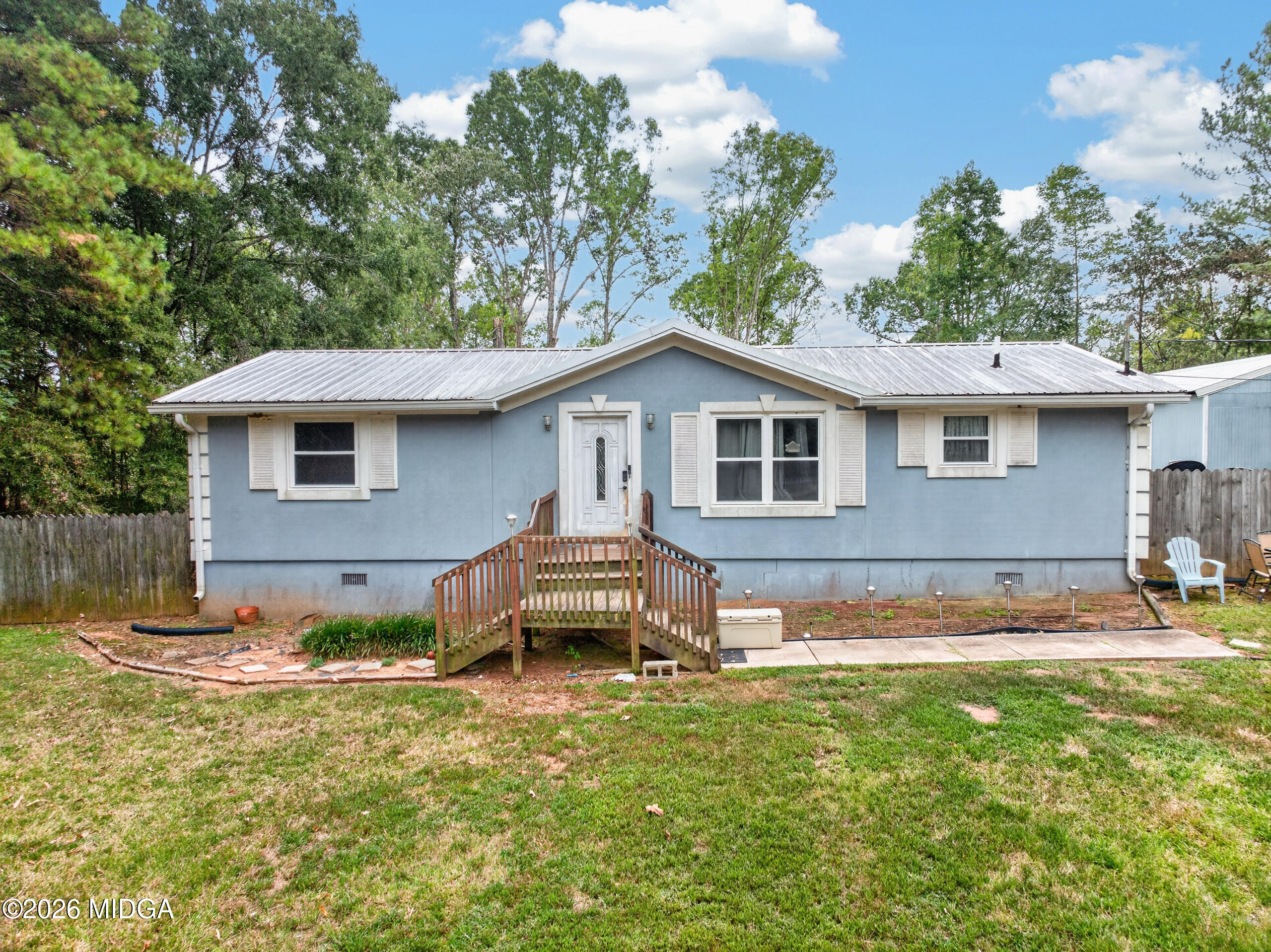 649 Twin Bridges Road SW