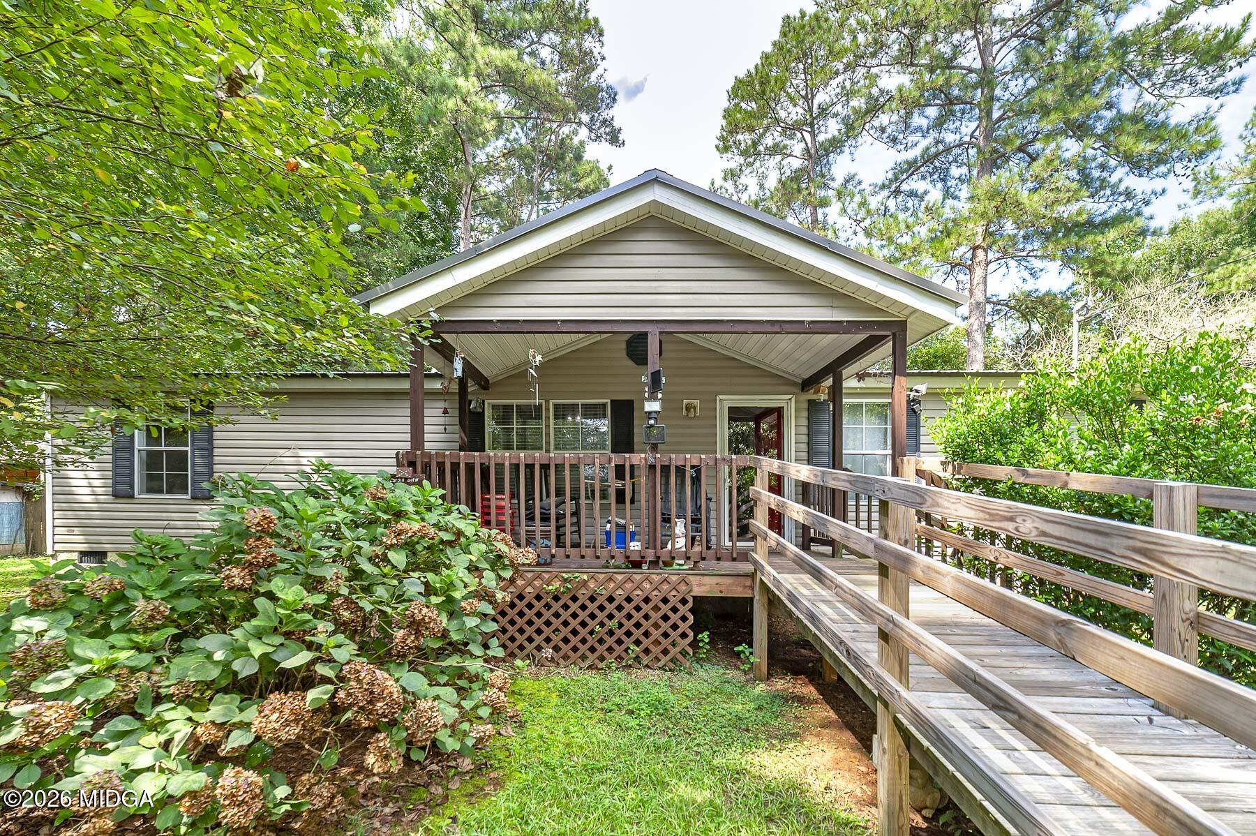 450 Lakeshore Drive